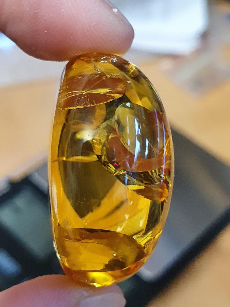Amber Baltic - Mặt hổ phách Nga Baltic đẹp long lanh