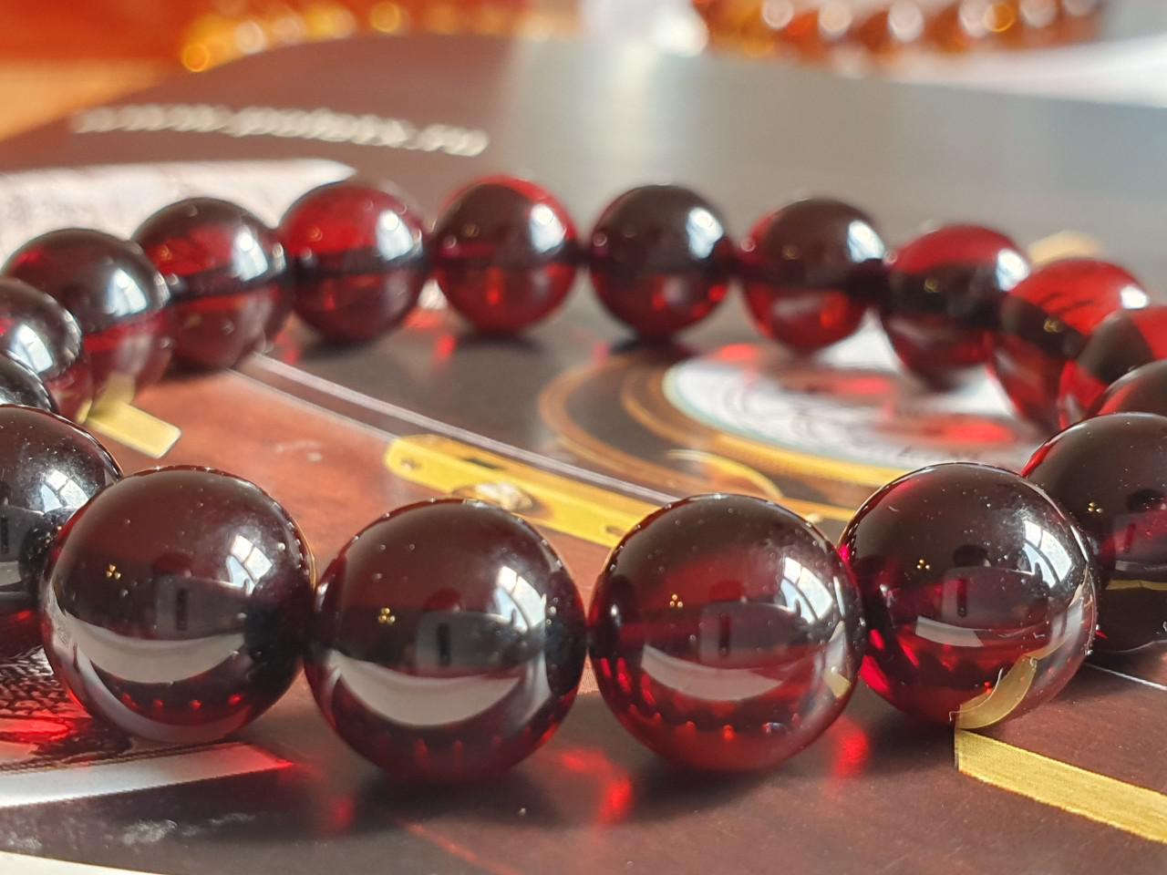 Huyết phách size tay 16