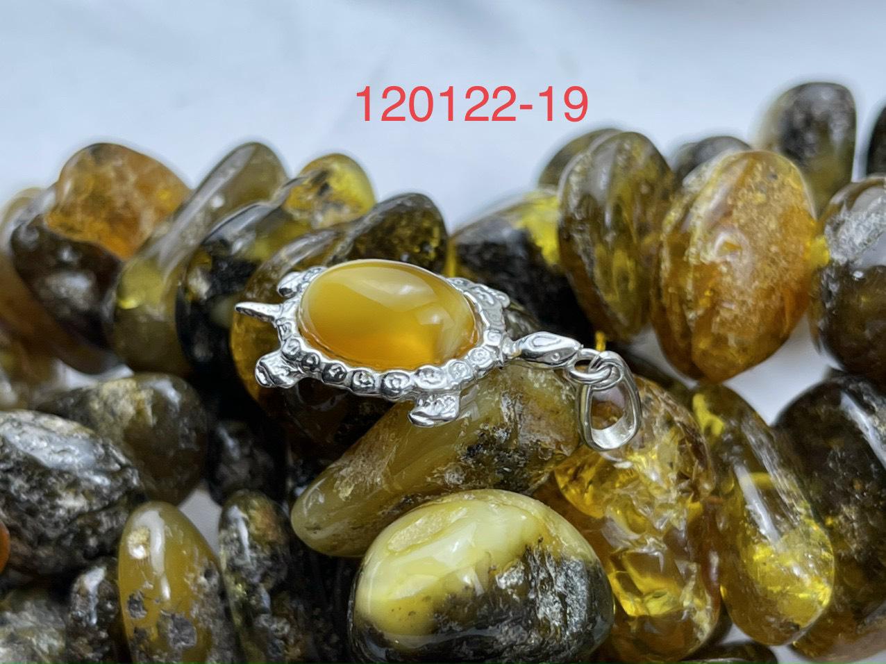 Mặt dây chuyền Hổ Phách bọc bạc hình chú rùa xinh xắn MHP120122-19