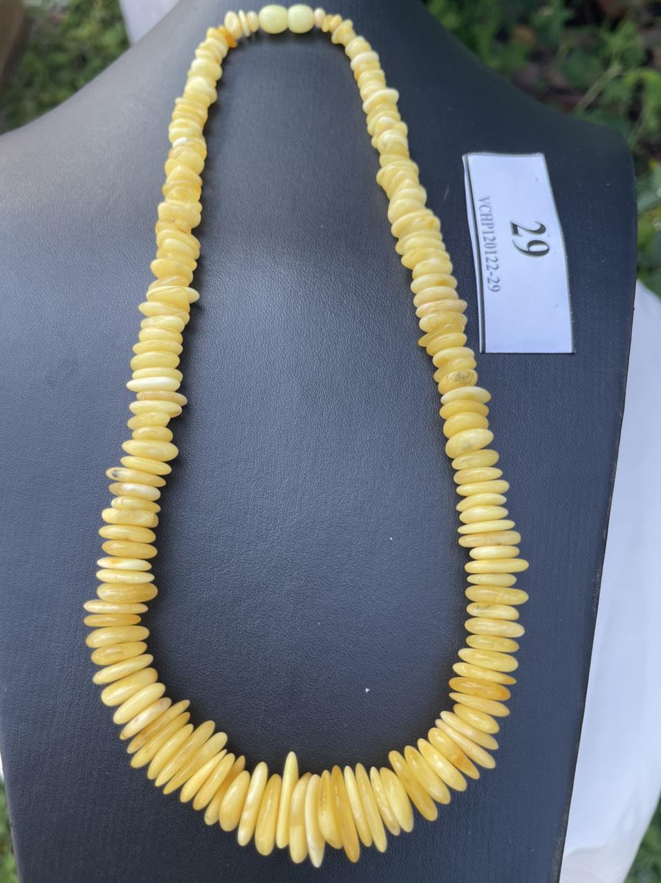 Vòng cổ Hổ Phách mix hạt thuôn dài màu vàng bơ VCHP120122-29