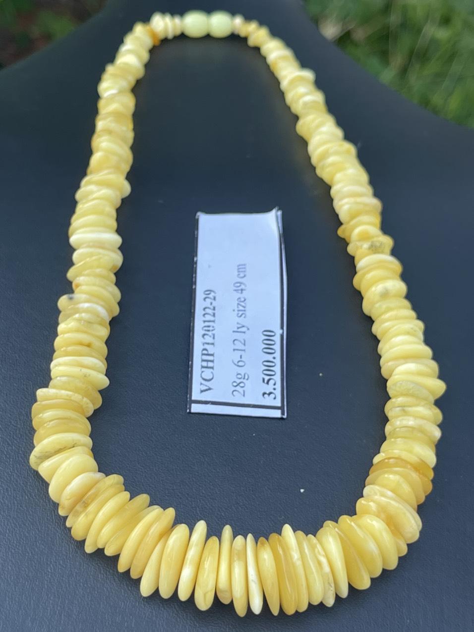 Vòng cổ Hổ Phách mix hạt thuôn dài màu vàng bơ VCHP120122-29