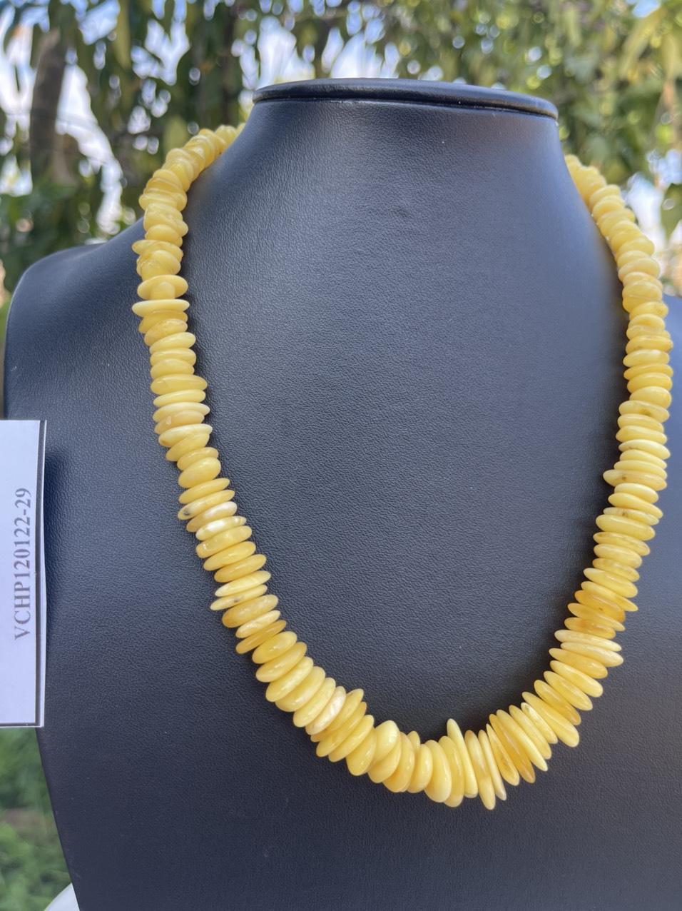 Vòng cổ Hổ Phách mix hạt thuôn dài màu vàng bơ VCHP120122-29