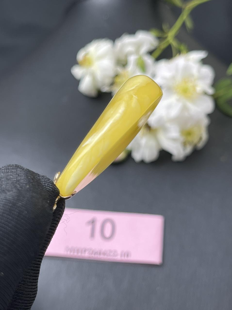 Mặt dây chuyền hổ phách MHP260422-10
