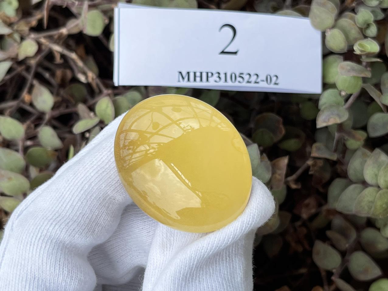 Mặt dây chuyền hổ phách MHP310522-02