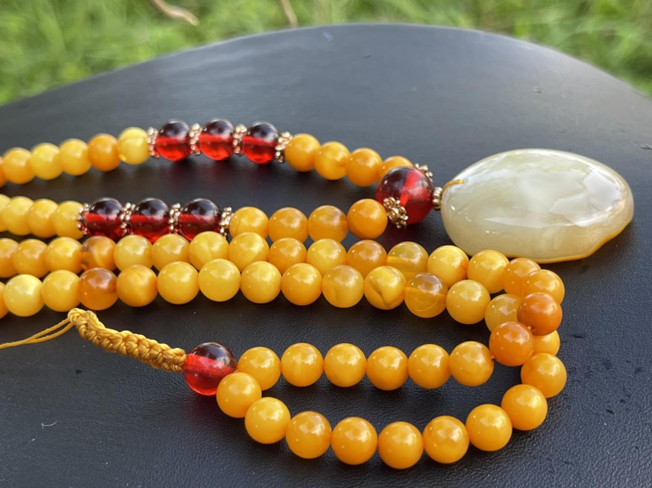 Vòng Hổ Phách màu đỏ mix vàng mỡ gà siêu đẹp VCHP180522-14