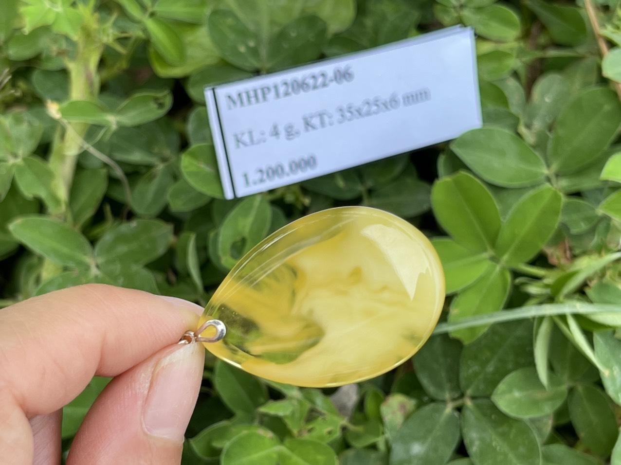 Mặt hổ phách MHP120622-06