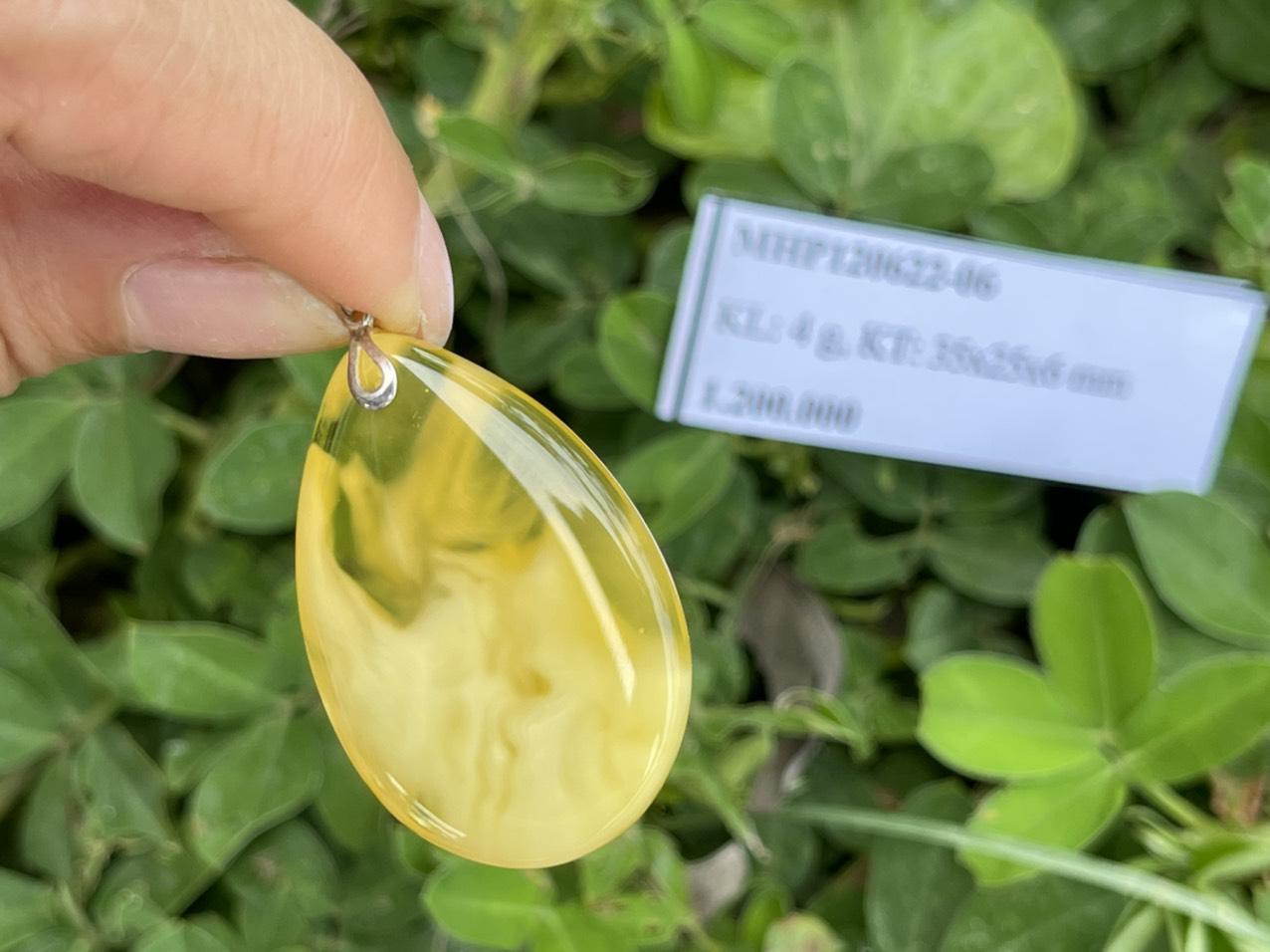 Mặt hổ phách MHP120622-06