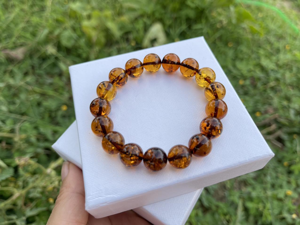 Vòng hổ phách VHP120622-10