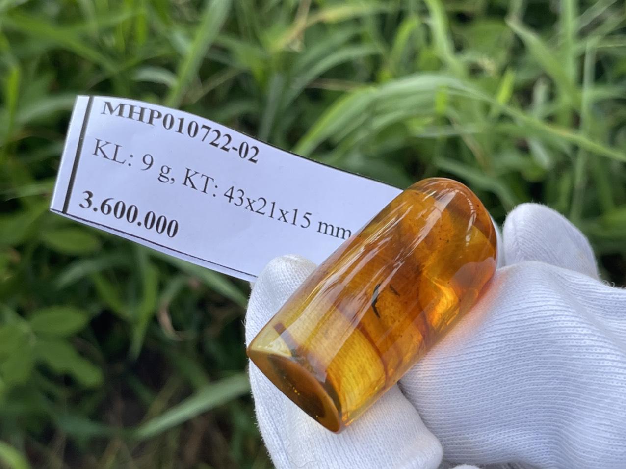 Mặt dây chuyền hổ phách MHP010722-02