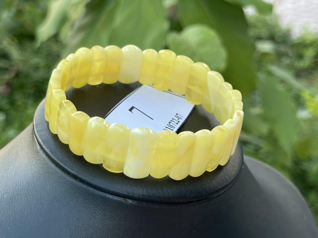 Vòng hổ phách VHP010722-07