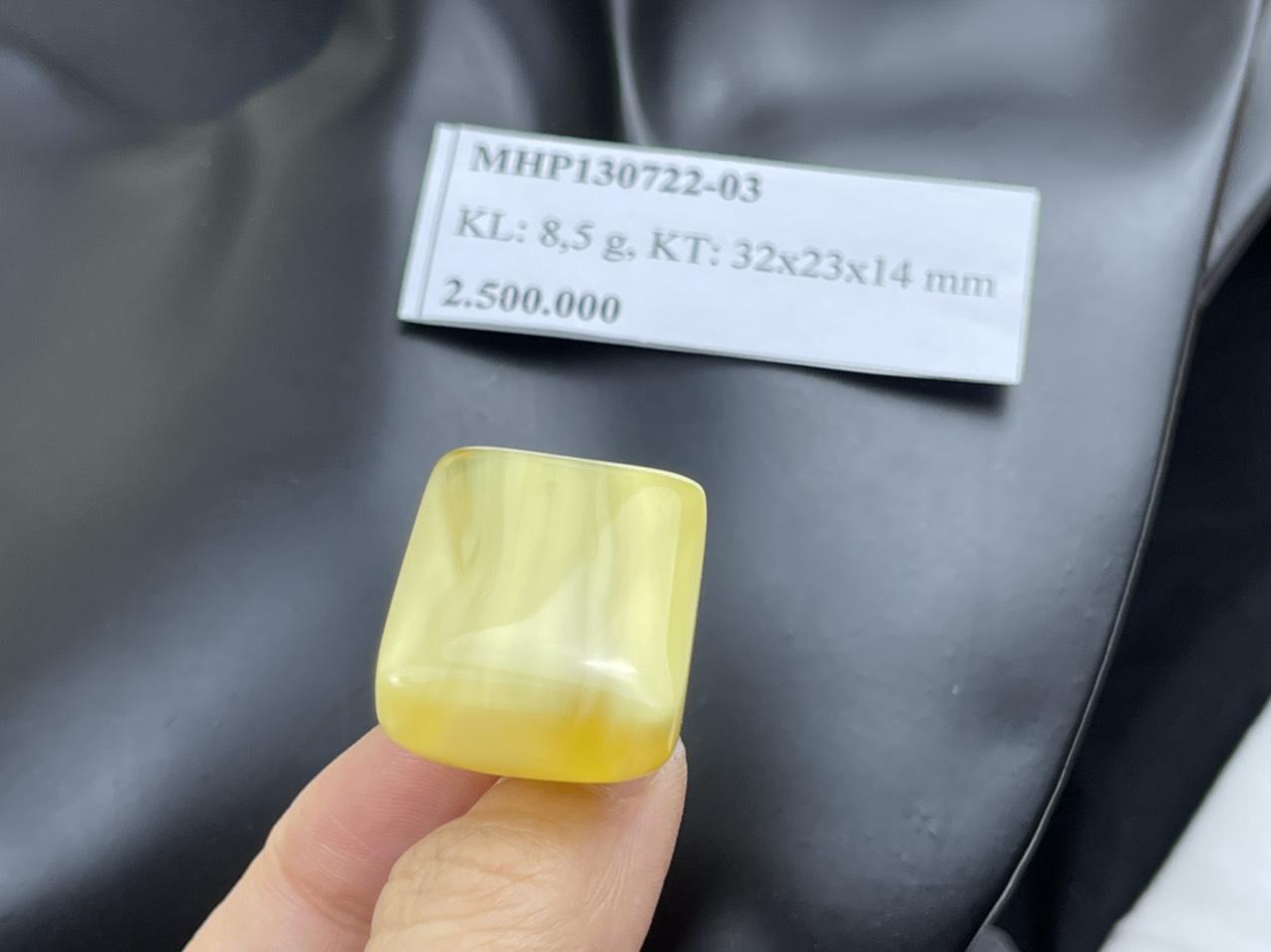 Đá hổ phách Nga MHP130722-03