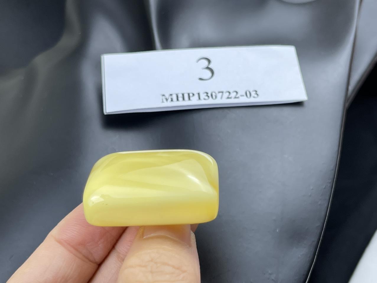 Đá hổ phách Nga MHP130722-03
