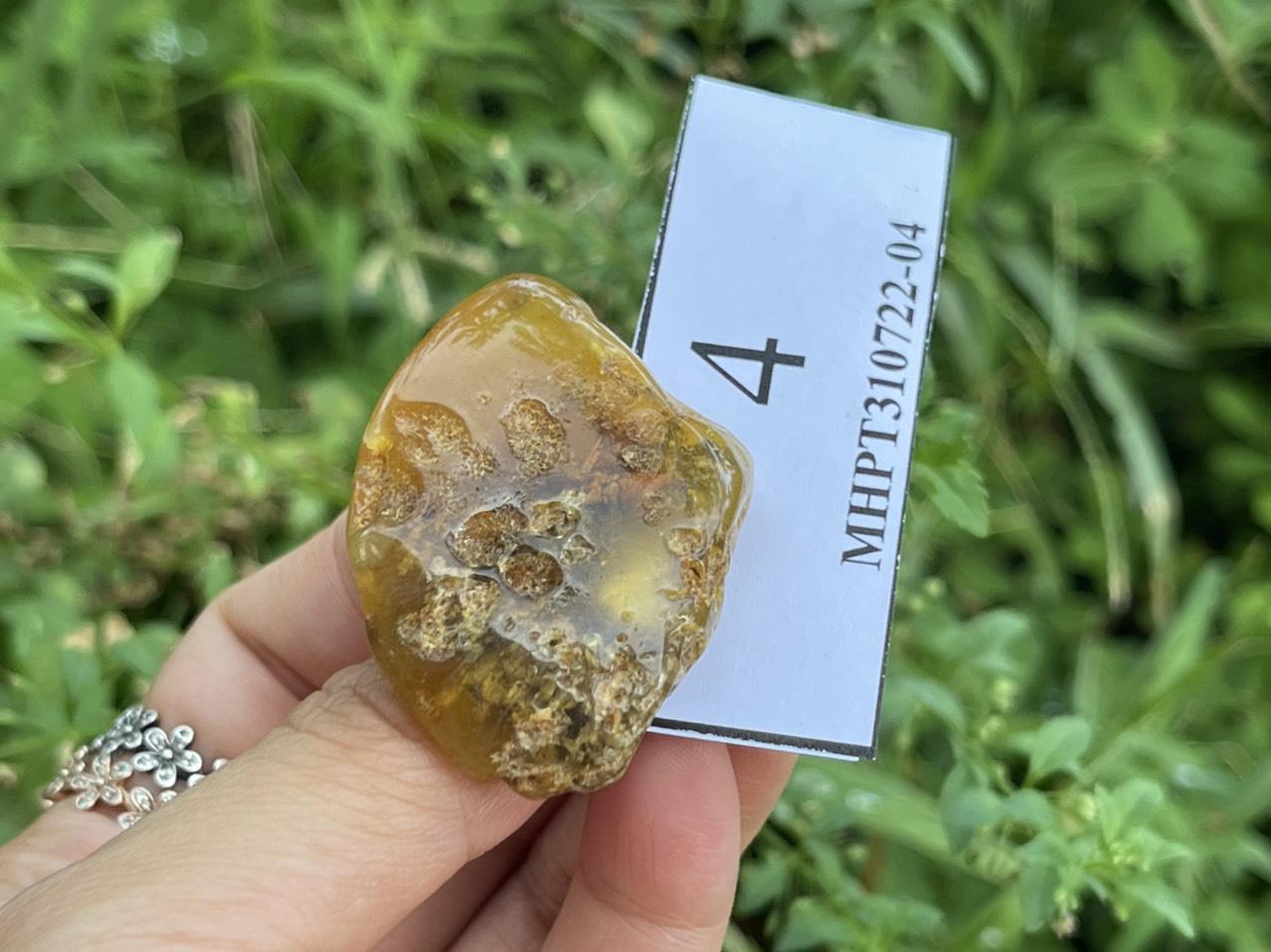 Mặt hổ phách thô MHPT310722-04