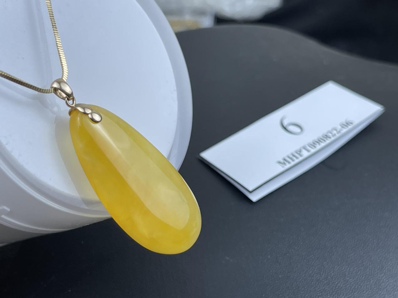 Mặt hổ phách thô MHPT090822-06