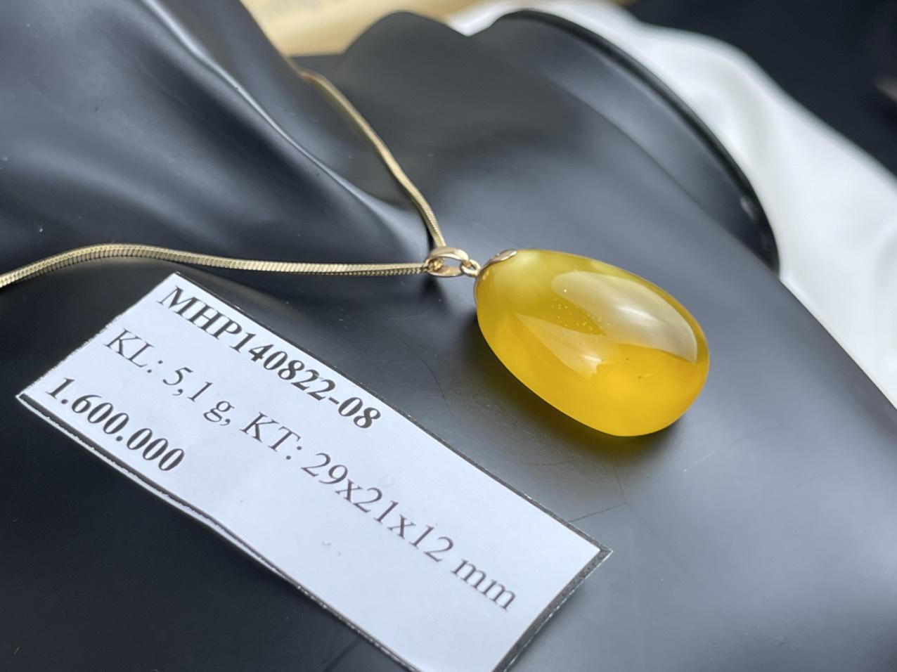 Mặt dây chuyền hổ phách móc mạ vàng MHP140822-08