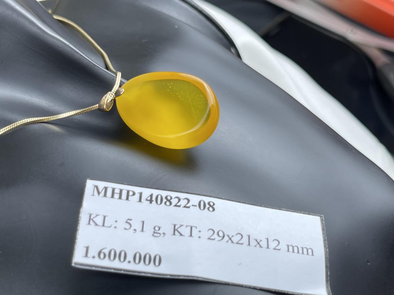 Mặt dây chuyền hổ phách móc mạ vàng MHP140822-08