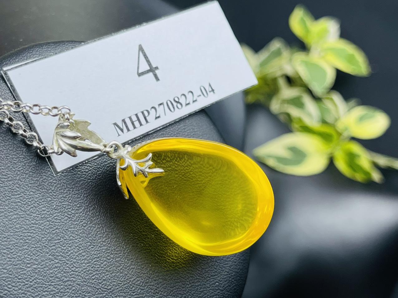 Mặt dây chuyền hổ phách MHP270822-04