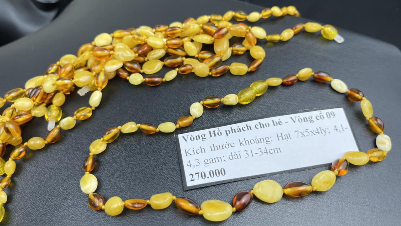 Vòng Hổ phách cho bé - Vòng cổ 09