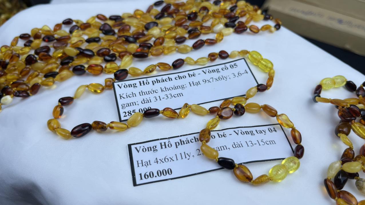 Bộ vòng cổ, vòng tay Hổ Phách cho bé trai, bé gái 0504