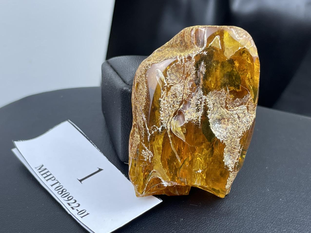 Mặt hổ phách thô MHPT080922-01