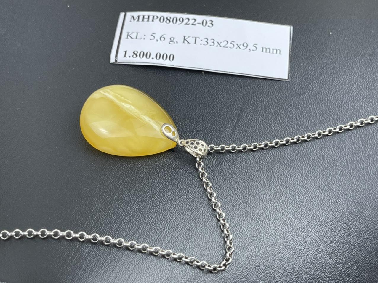 Mặt dây chuyền hổ phách MHP080922-03