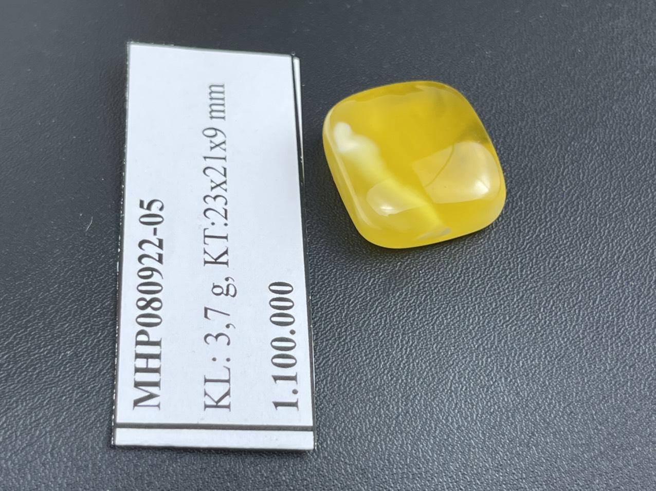 Mặt dây chuyền hổ phách MHP080922-05