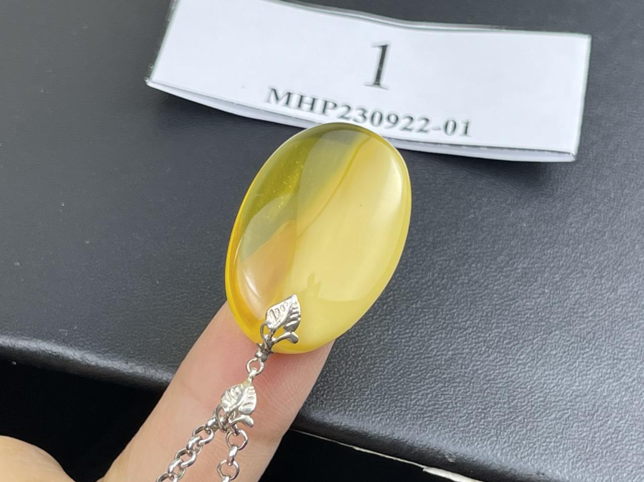 Hổ phách lên nước siêu đẹp MHP230922-01