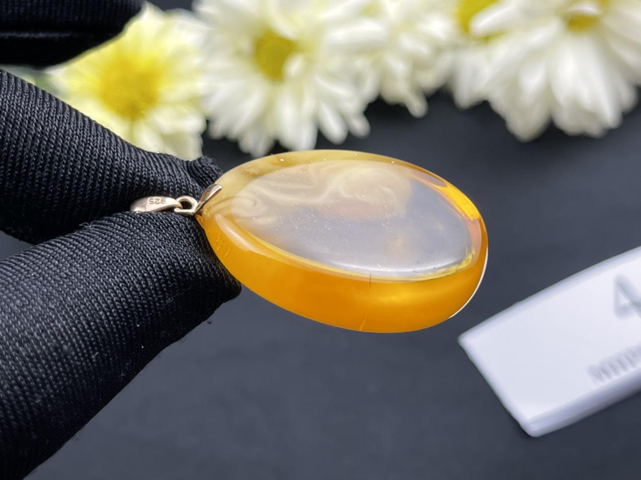 Mặt dây chuyền Hổ phách MHP081222-04