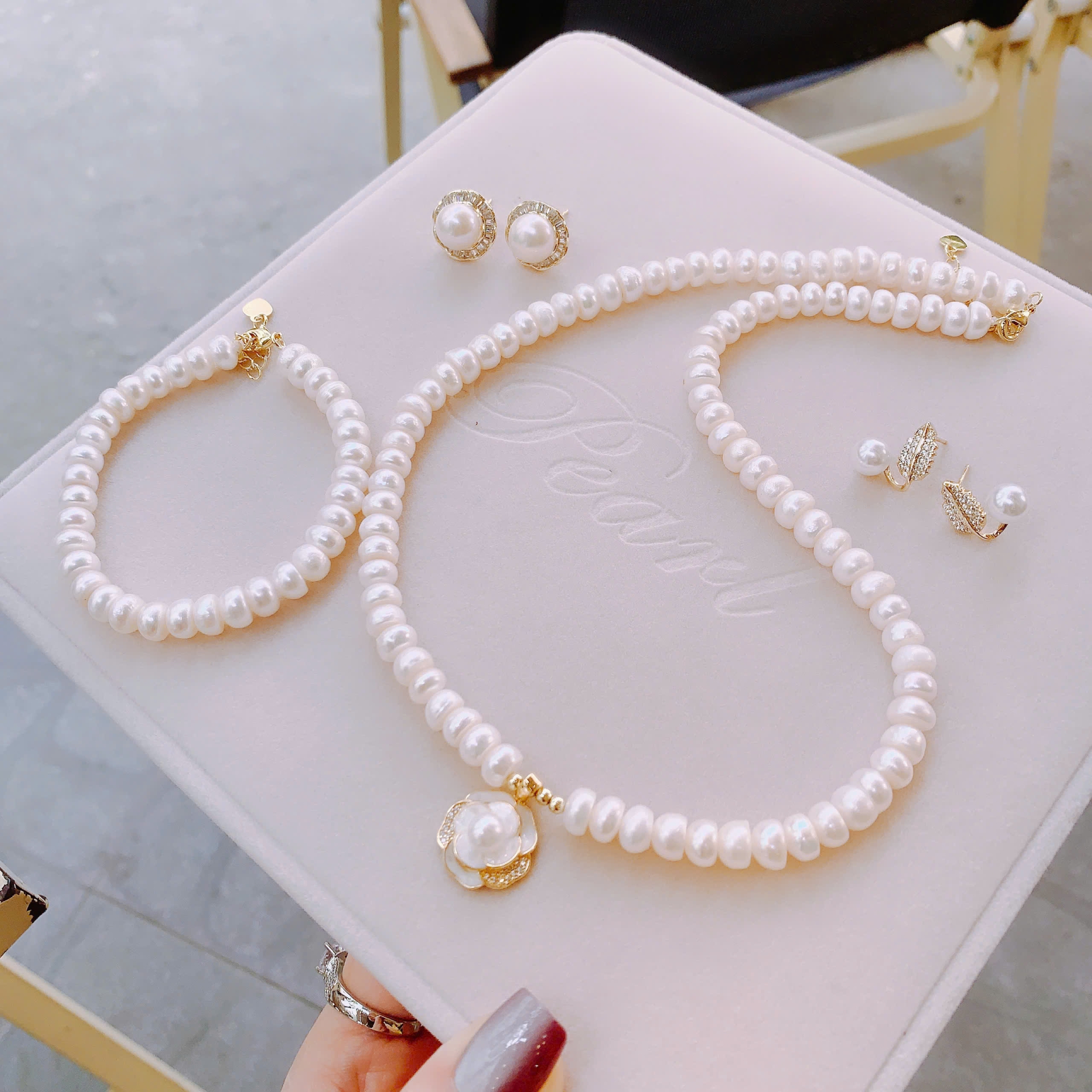 Trang sức ngọc trai thật 3 món cao cấp – lựa chọn hoàn hảo cho vẻ đẹp thanh lịch và sang trọng 252NT6010