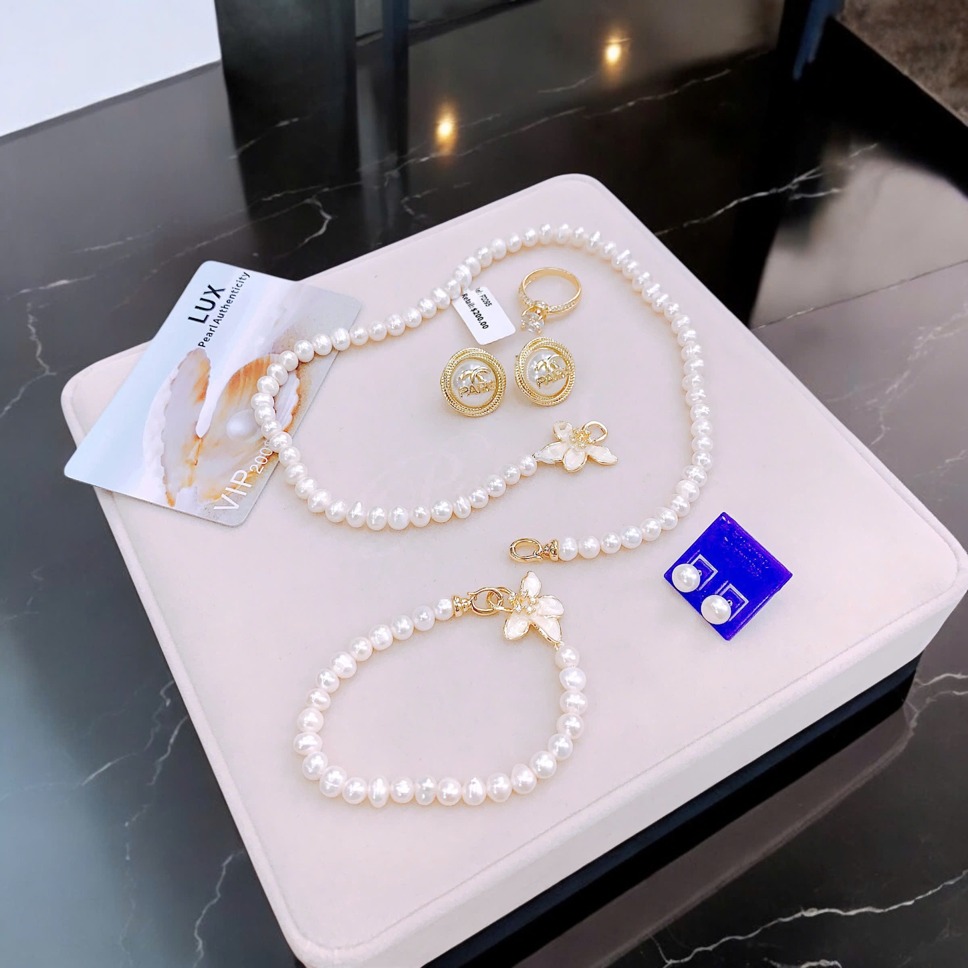 Set ngọc trai LUX P2095 – Đỉnh cao thanh lịch, tặng kèm nhẫn và hoa tai cao cấp