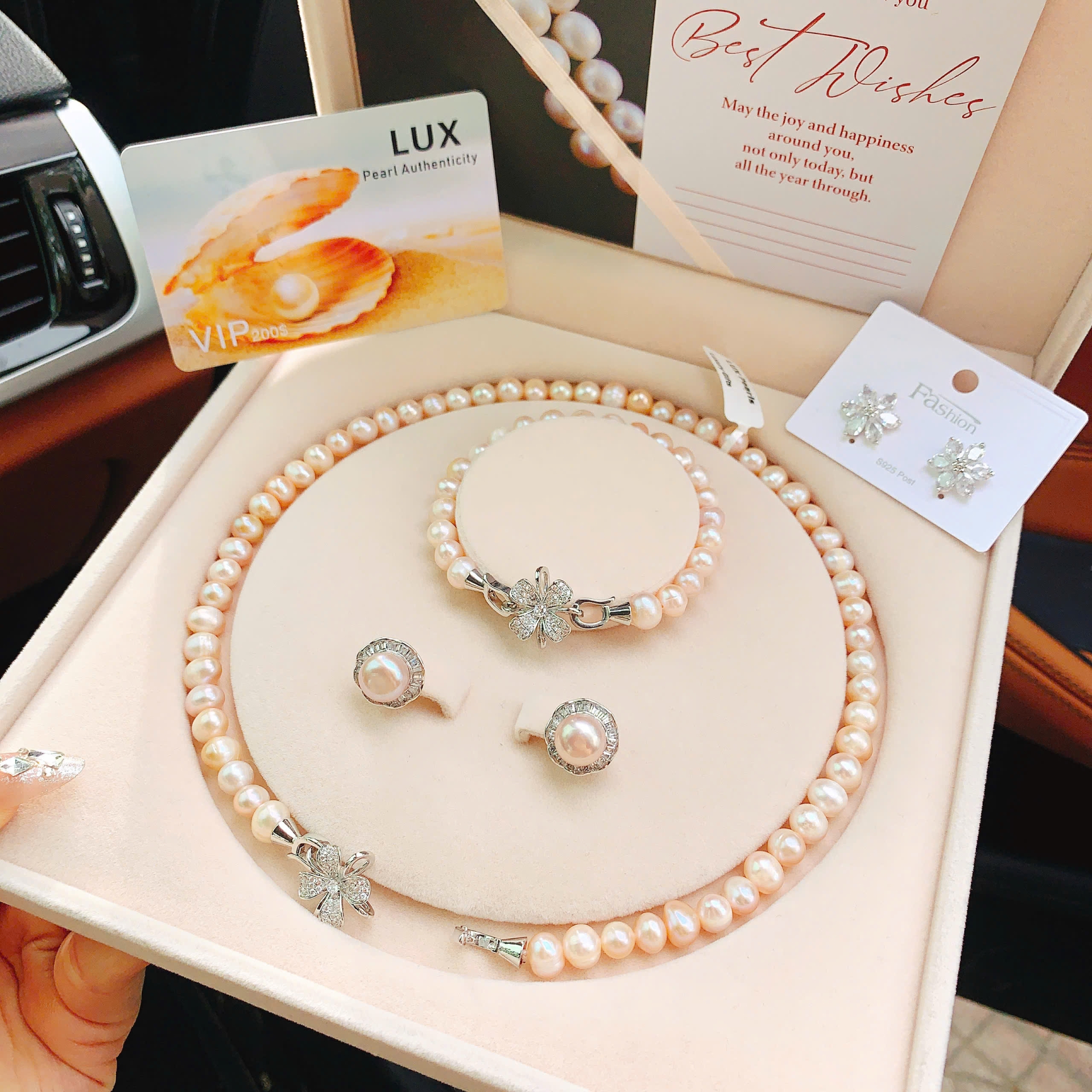 Vòng Ngọc Trai P3075 Ánh Hồng – Sang Trọng, Tinh Tế & Chuẩn Khí Chất Quý Cô