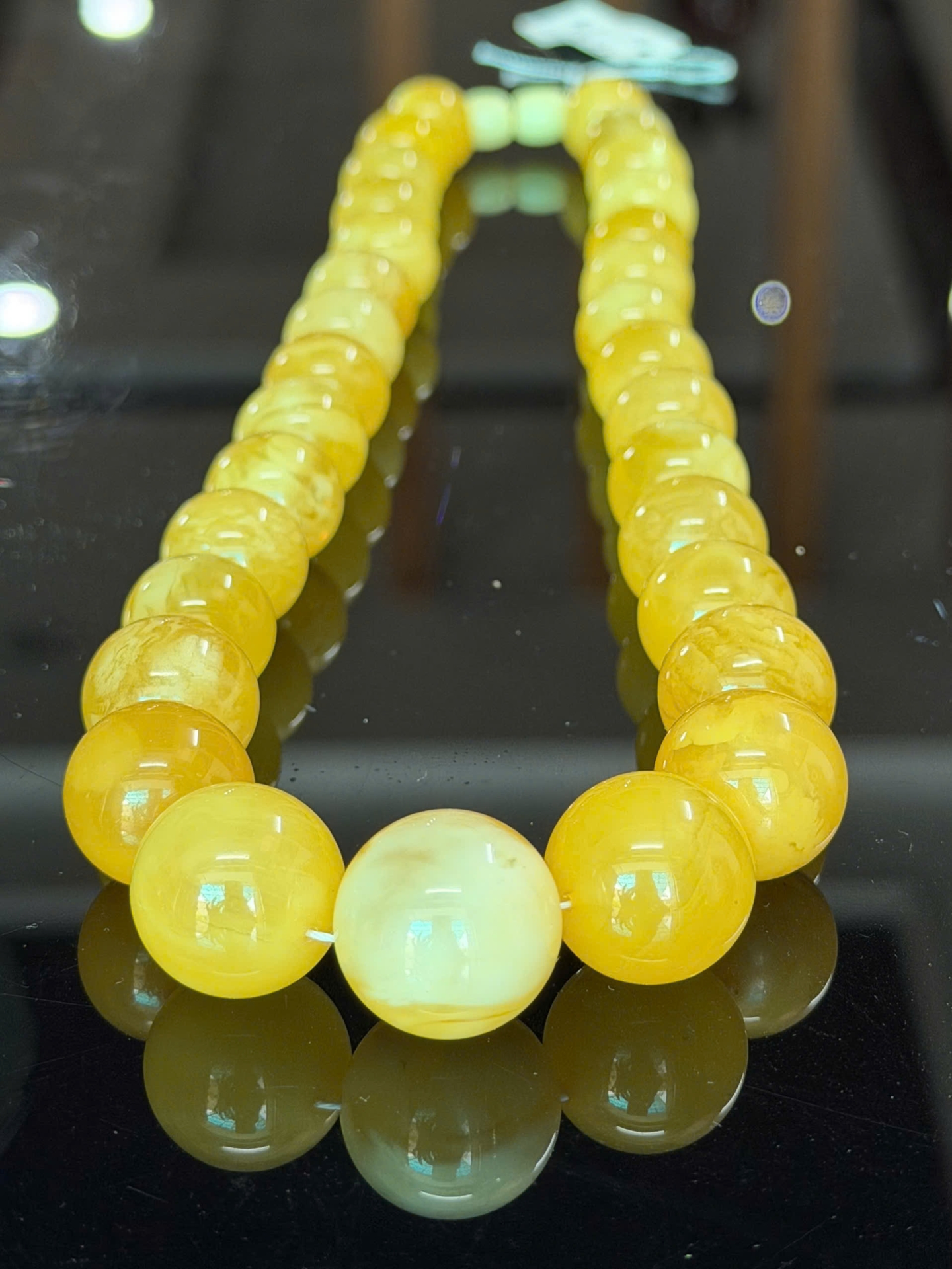 Vẻ Đẹp Quyền Quý: Vòng Cổ Hổ Phách Baltic Tự Nhiên Nguyên Khối Sắc Vàng Vân Trắng Sữa 190326-01