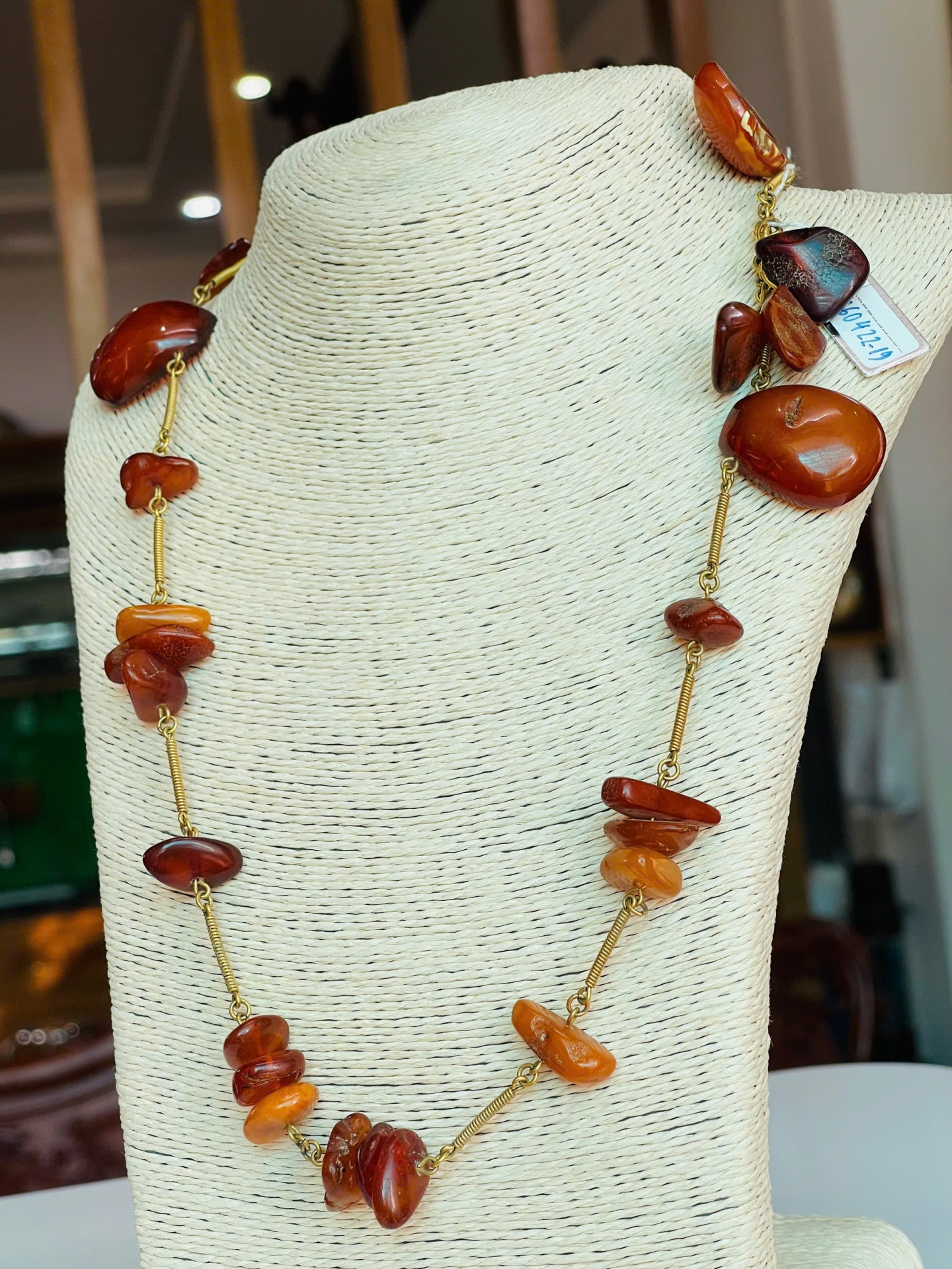 Vòng cổ Hổ Phách VCHP060422-19