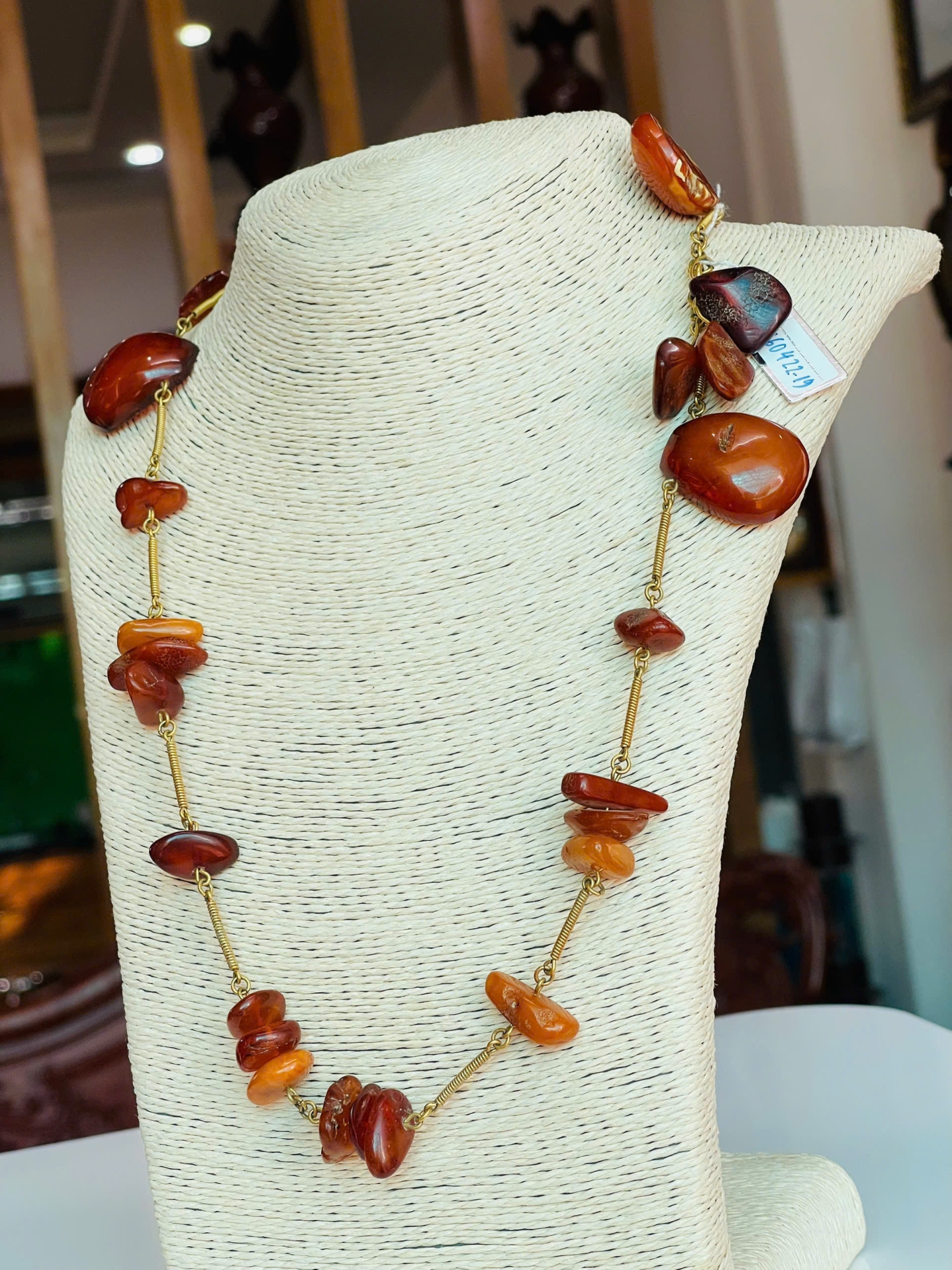 Vòng cổ Hổ Phách VCHP060422-19