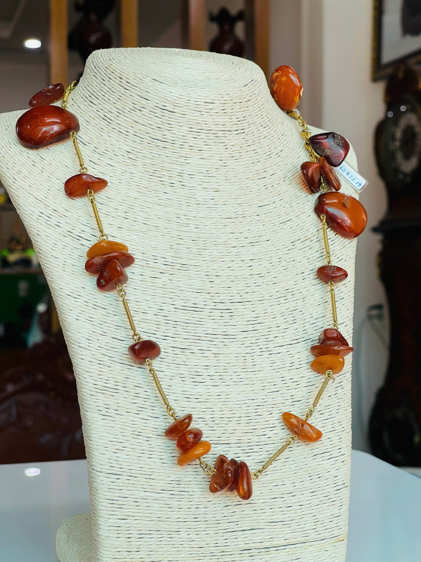 Vòng cổ Hổ Phách VCHP060422-19