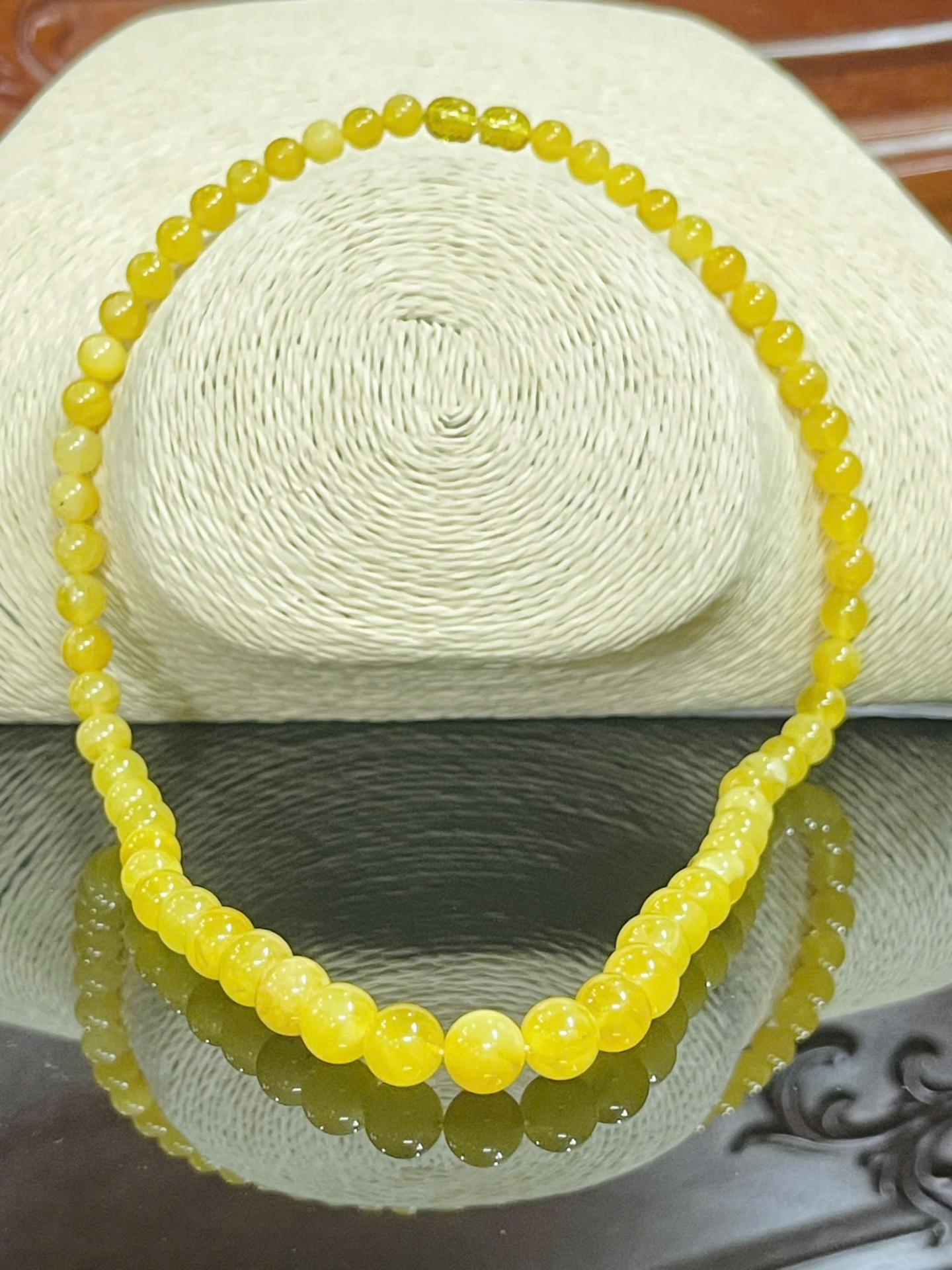 Vòng Hổ Phách Đeo Cổ Hoàng Gia Vàng Bơ Nga Baltic – Trang Sức Quý Phái, Sang Trọng 200825-01