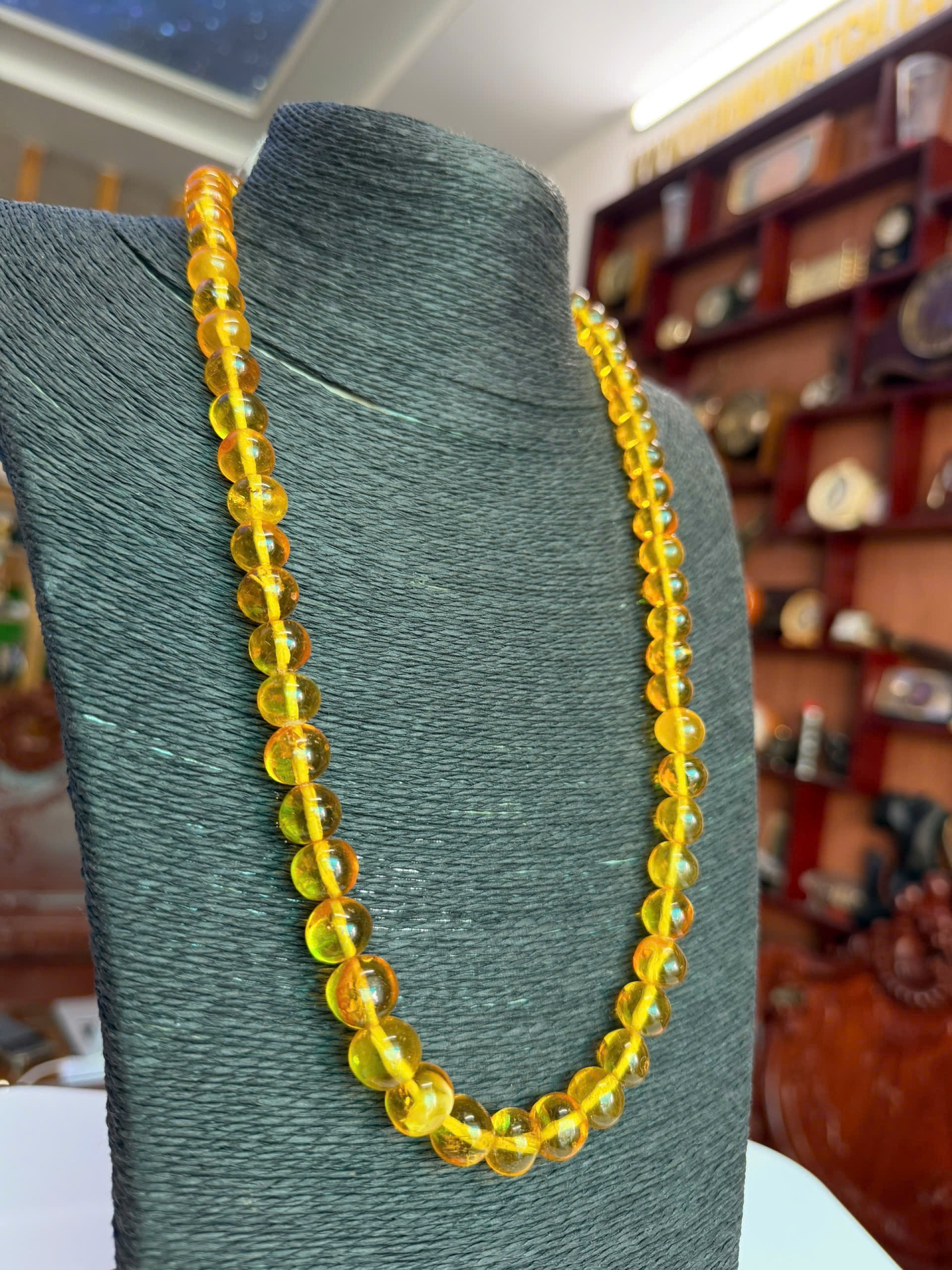 Vòng Cổ Hổ Phách Baltic Tự Nhiên Màu Vàng Bơ 