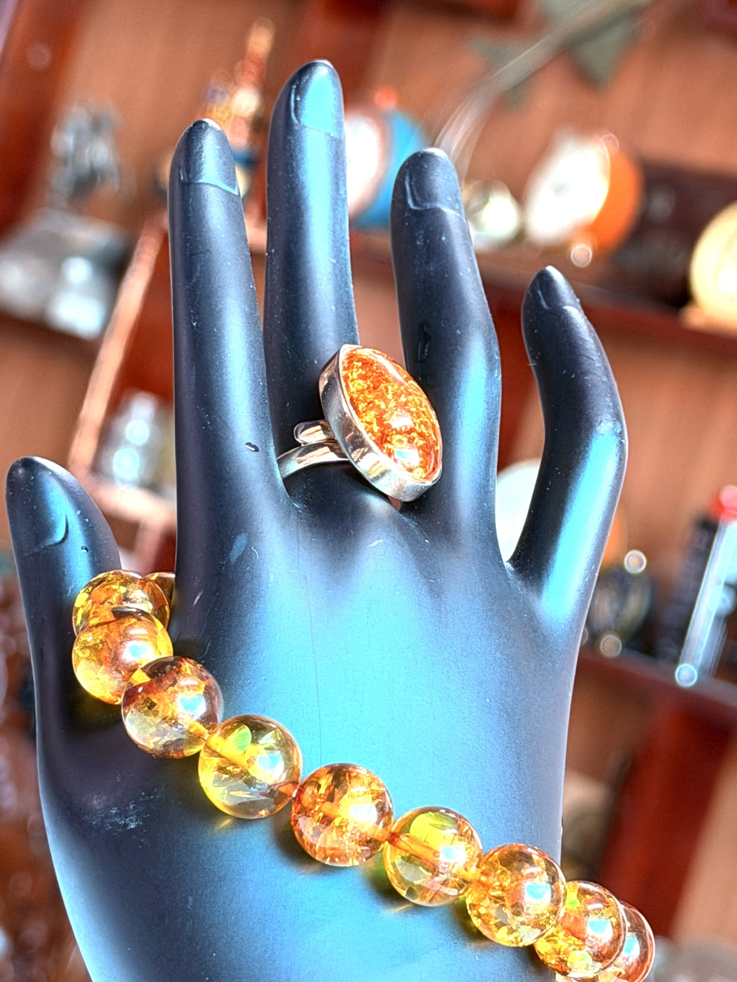 Bộ nhẫn - vòng tay hổ phách Baltic tự nhiên màu mật ong: Sự kết hợp tạo nên Đẳng cấp