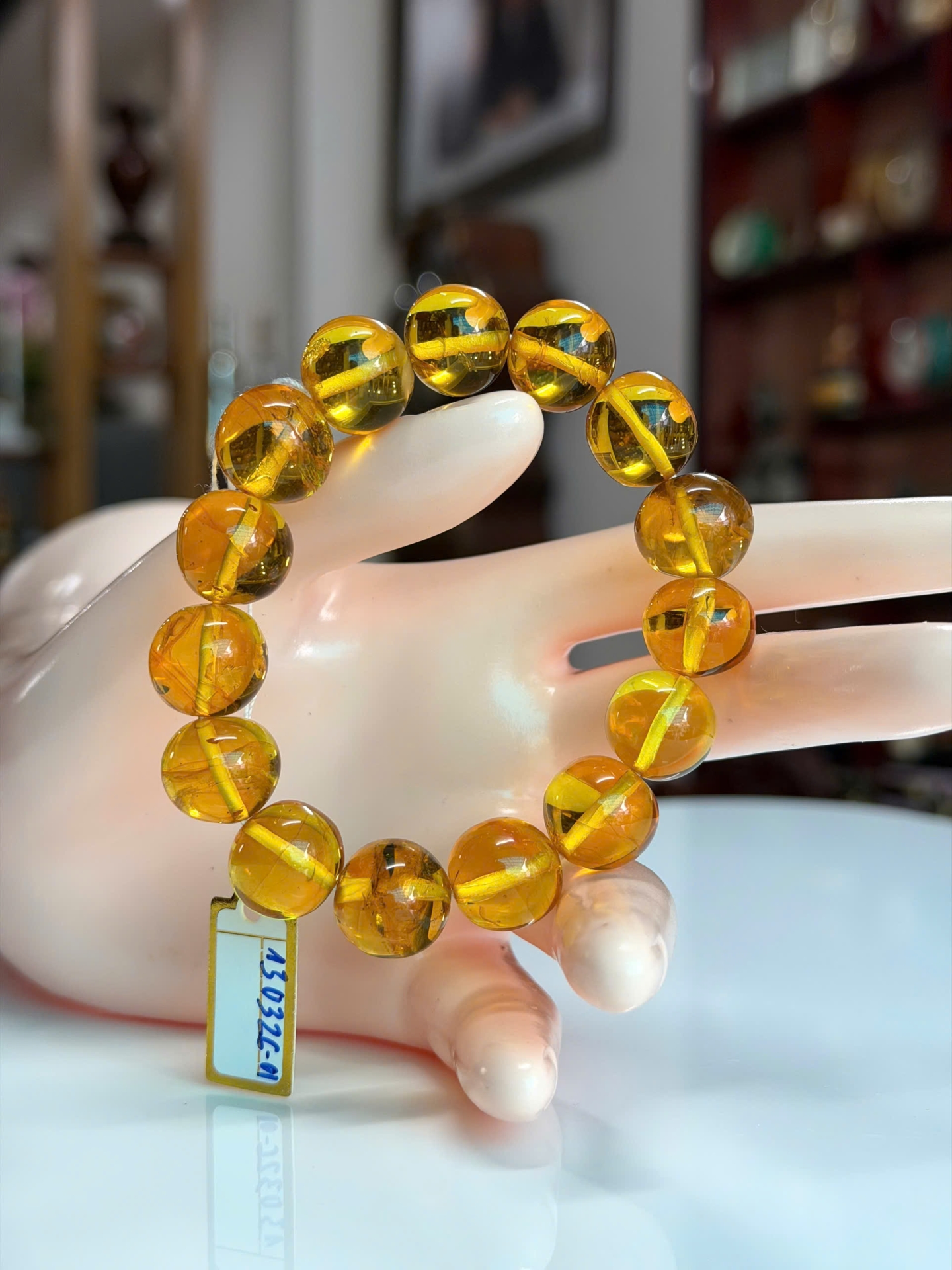 Vòng hổ phách Baltic tự nhiên hạt 14mm vàng bơ thanh khiết – 25g | 130326-01