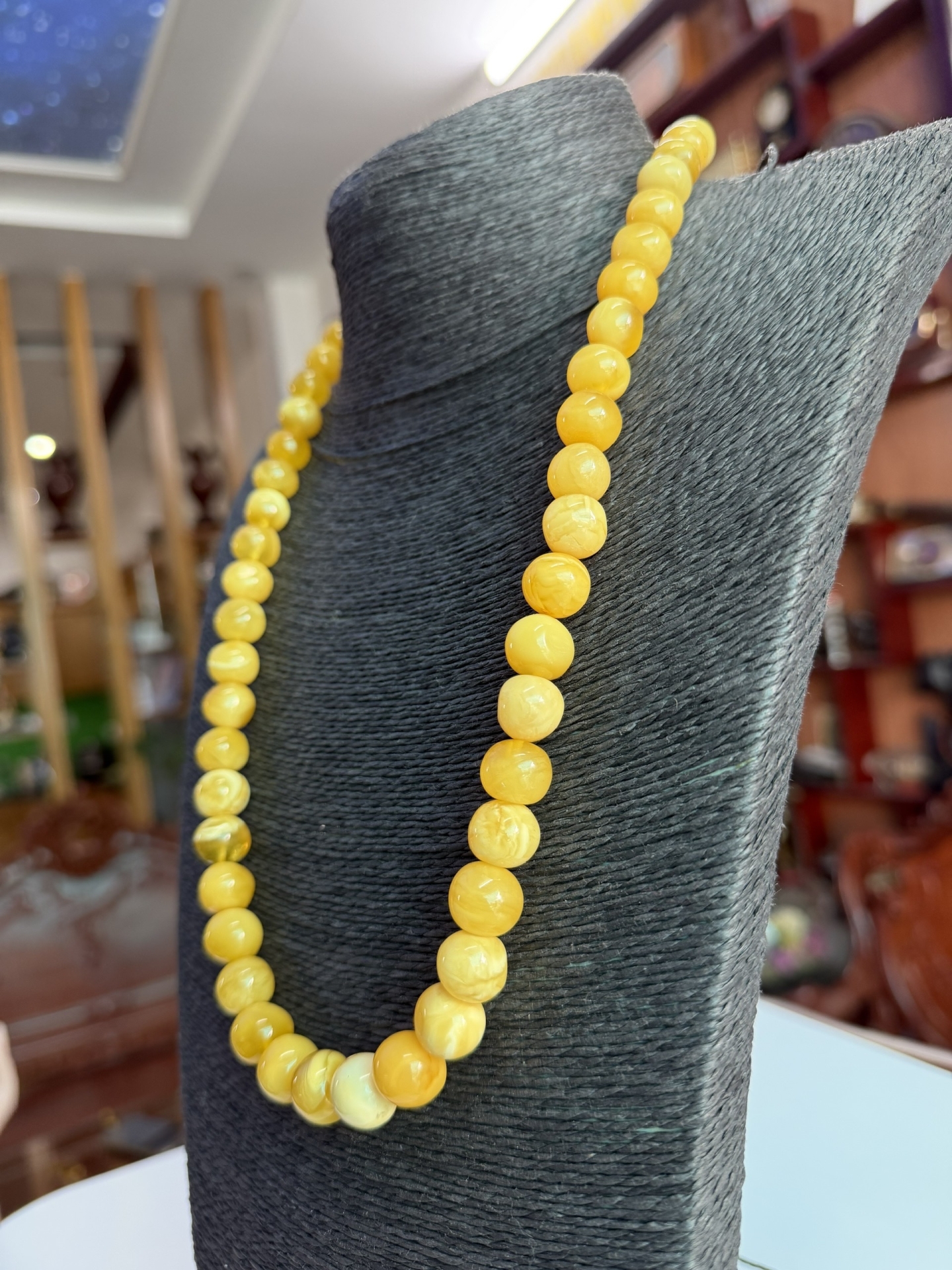 Vòng Cổ Hổ Phách Baltic Vàng Bơ Vân Trắng Sữa Hạt Tháp 9-16mm – 