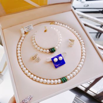 Set Ngọc Trai xịn bản đặc biệt 252NT001, gồm 1 vòng cổ và 1 vòng tay 1 đôi khuyên tai chuôi bạc và 1 đôi hoa tai thời trang