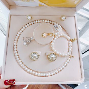 Trân Châu Ngọc Trai