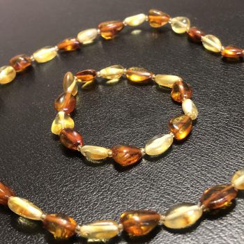 Vòng Hổ phách cho bé - Vòng cổ 02