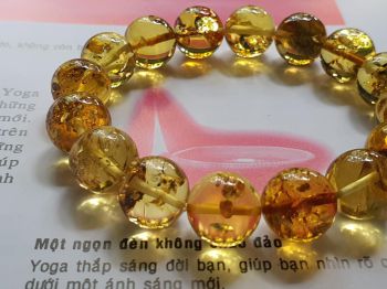 Vòng hổ phách Nha Baltic VHP230321-10 12,5ly 17,5g size 17,5