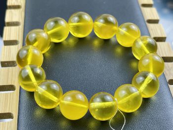 Vòng tay hổ phách VHP251121-03 20,1g 13,5 ly size 16,4 cm