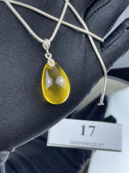 Mặt dây chuyền Hổ phách MHP030122-17