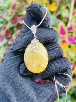 Mặt dây chuyền Hổ Phách móc bạc hoa văn MHP220222-10