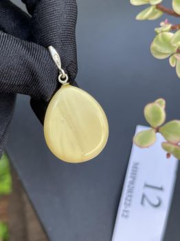 Mặt dây chuyền hổ phách MHP020322-12