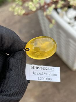 Mặt dây chuyền hổ phách MHP250322-02