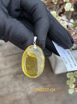 Mặt dây chuyền hổ phách MHP250322-04